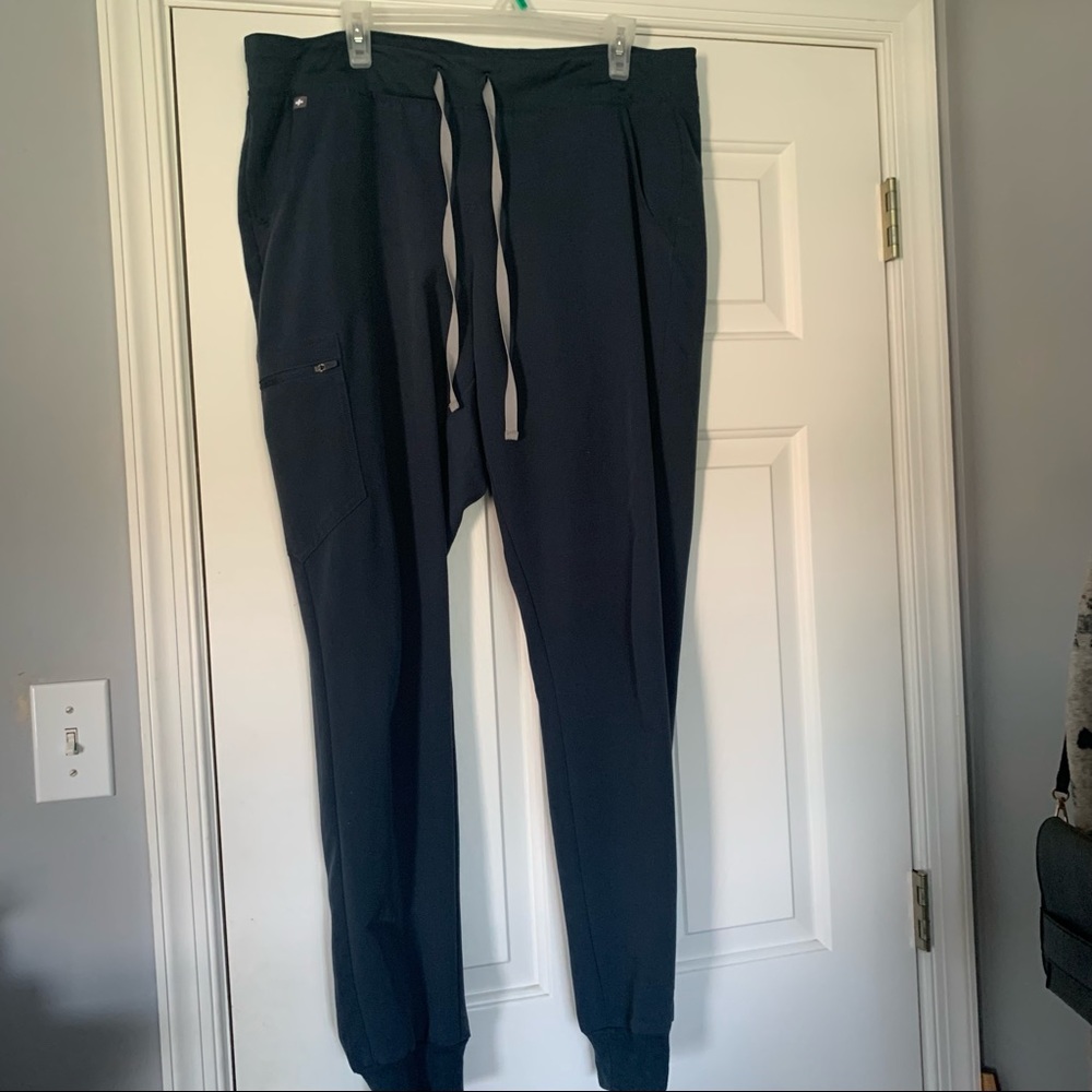 FIGS Zamora Dark Harbor